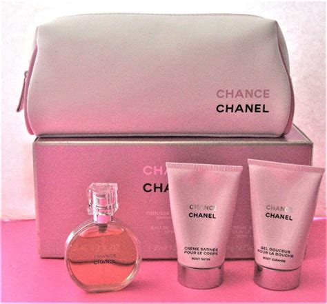 chanel ladies perfume gift set|Chanel chance gift with purchase.